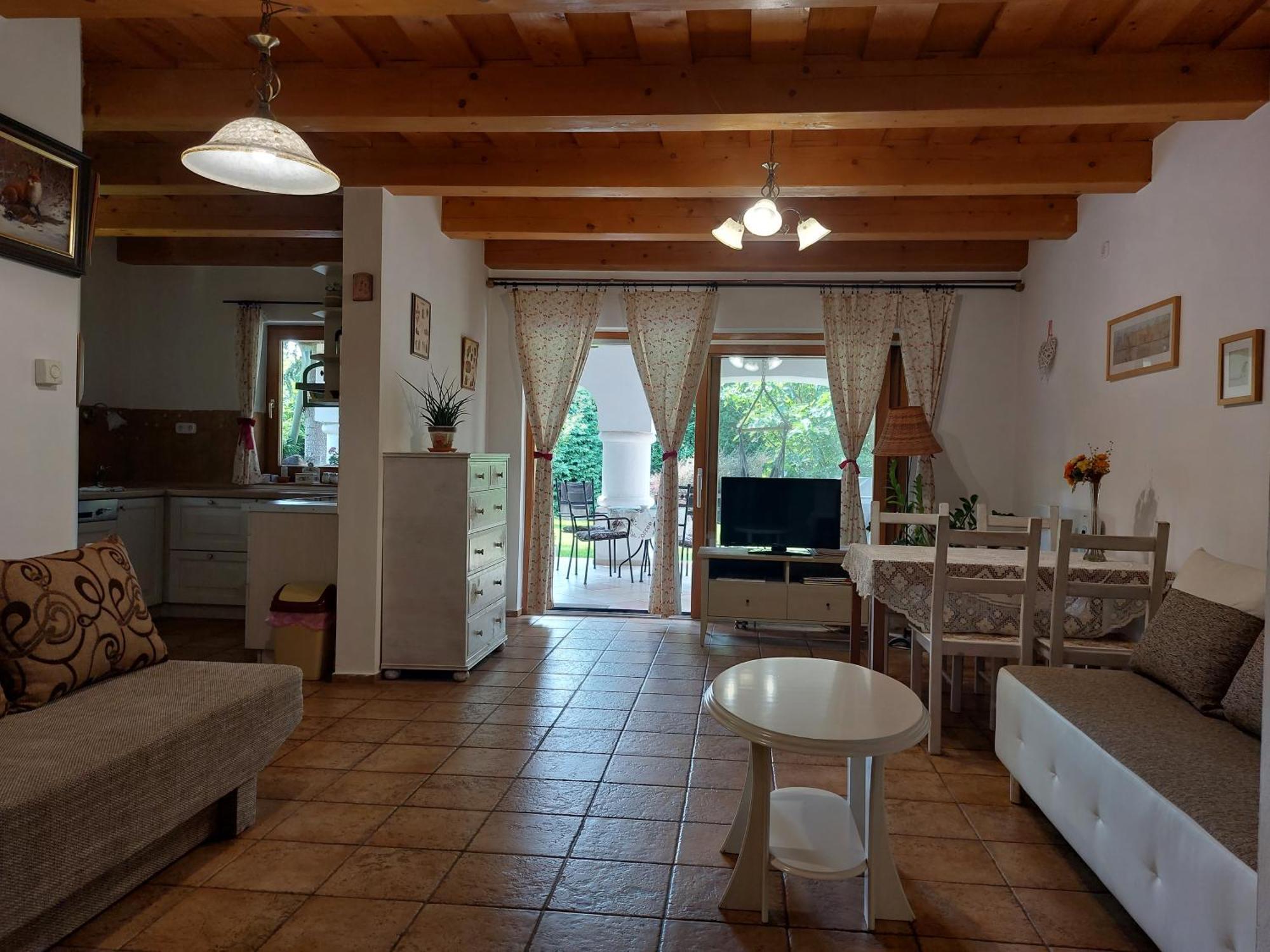 Négy Évszak Apartmanház Zalakaros Extérieur photo